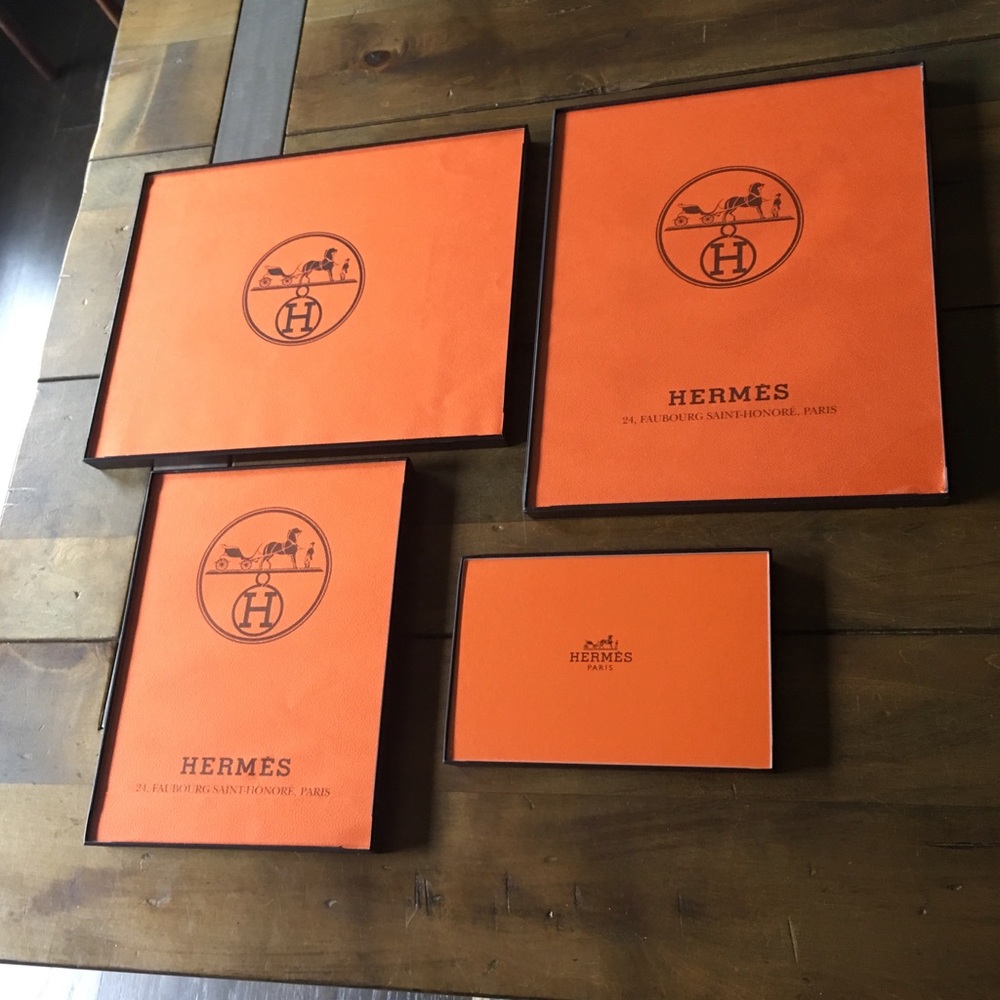 Custom luxury bag bundles with free custom frames - Picture 16 of 16